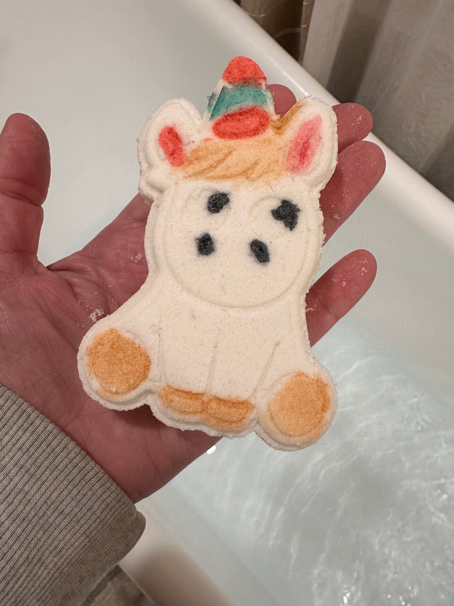 Christmacorn Bath Bomb