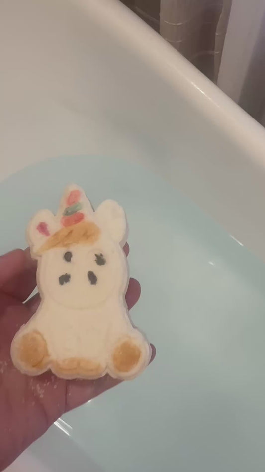 Christmacorn Bath Bomb